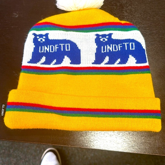 Undefeated Beanie - Picture 2 of 5